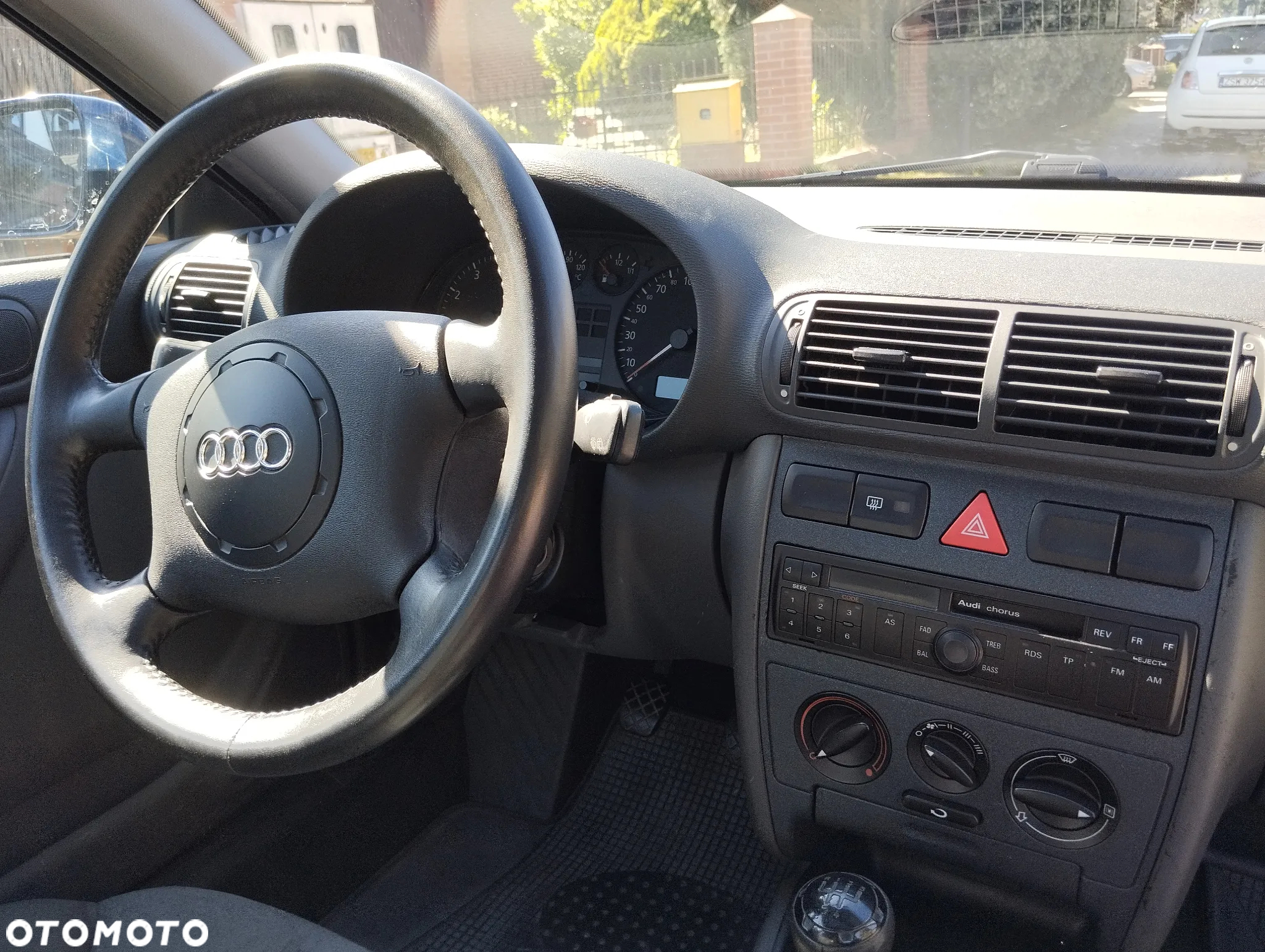 Audi A3 1.6 Ambiente - 22