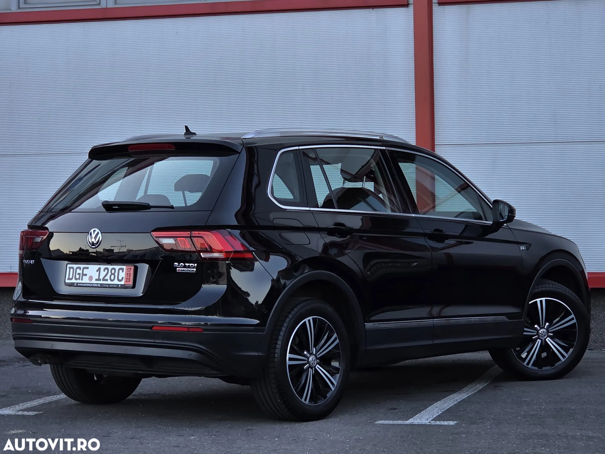 Volkswagen Tiguan 2.0 TDI 4Mot DSG Highline - 17
