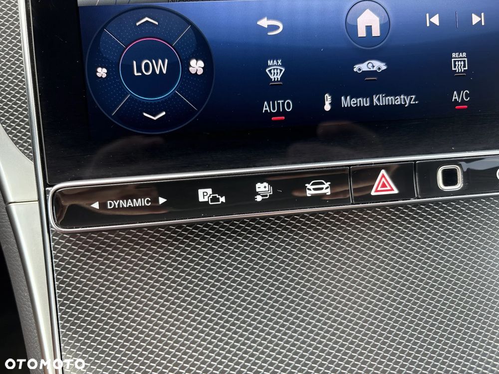 Mercedes-Benz GLC 300 e PHEV 4-Matic Avantgarde - 29