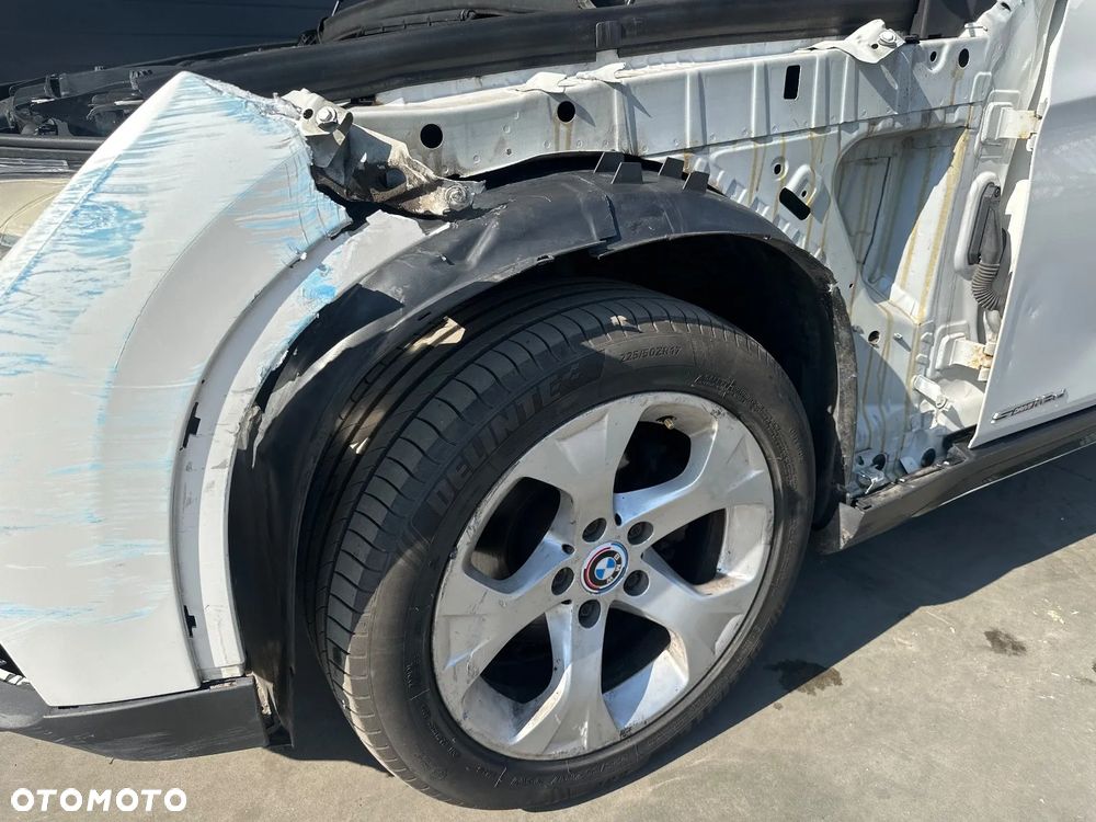 BMW X1 sDrive18d xLine - 11