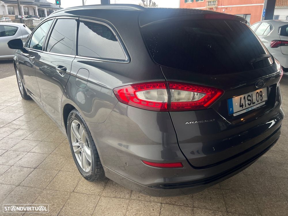 Ford Mondeo SW - 43
