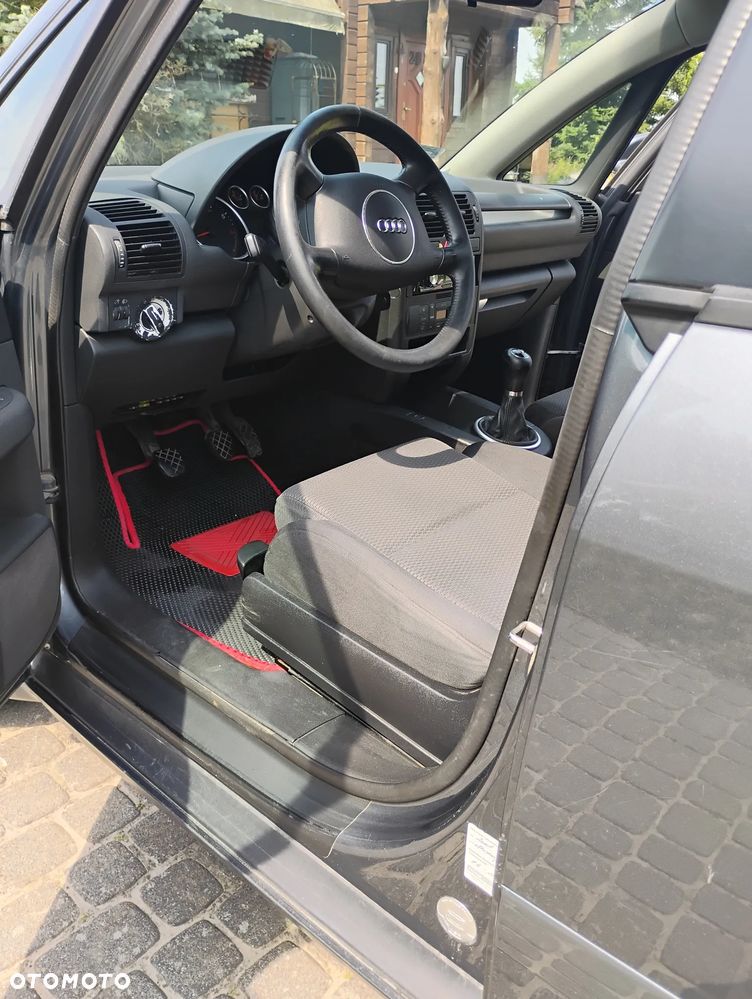 Audi A2 - 8