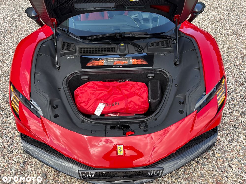 Ferrari SF90 Stradale - 18
