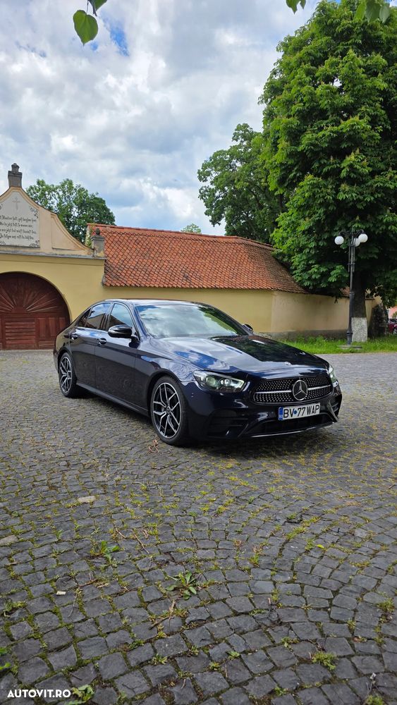 Mercedes-Benz E 220 d 4MATIC Aut. - 1
