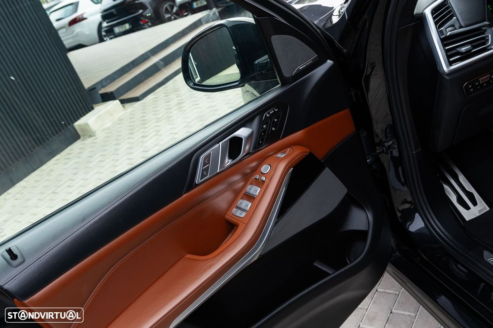 BMW X7 M50d - 17
