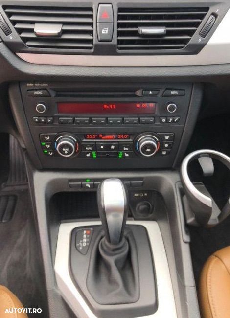 BMW X1 - 10