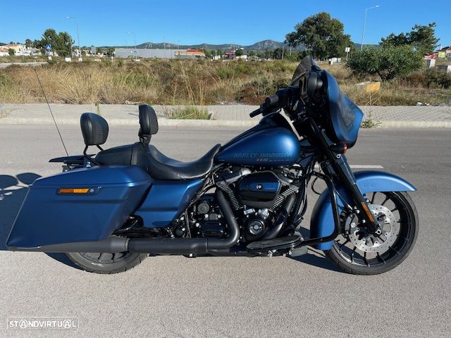 Harley-Davidson FLHXS Street Glide spécial anniversary 115th - 1