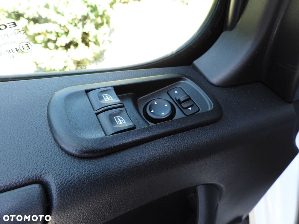 Renault MASTER  PLANDEKA 10 PALET WEBASTO TEMPOMAT LEDY PNEUMATYKA KLIMATYZACJA  165KM - 36