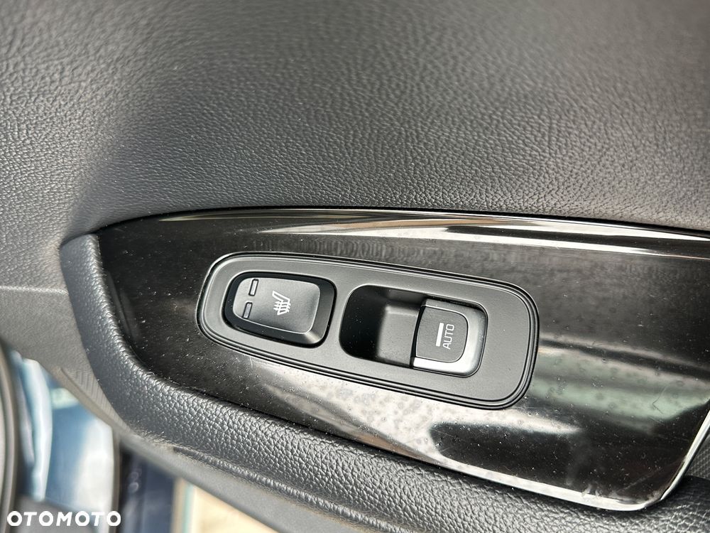 Kia Optima Sportagon 2.0 GDI Attract - 25