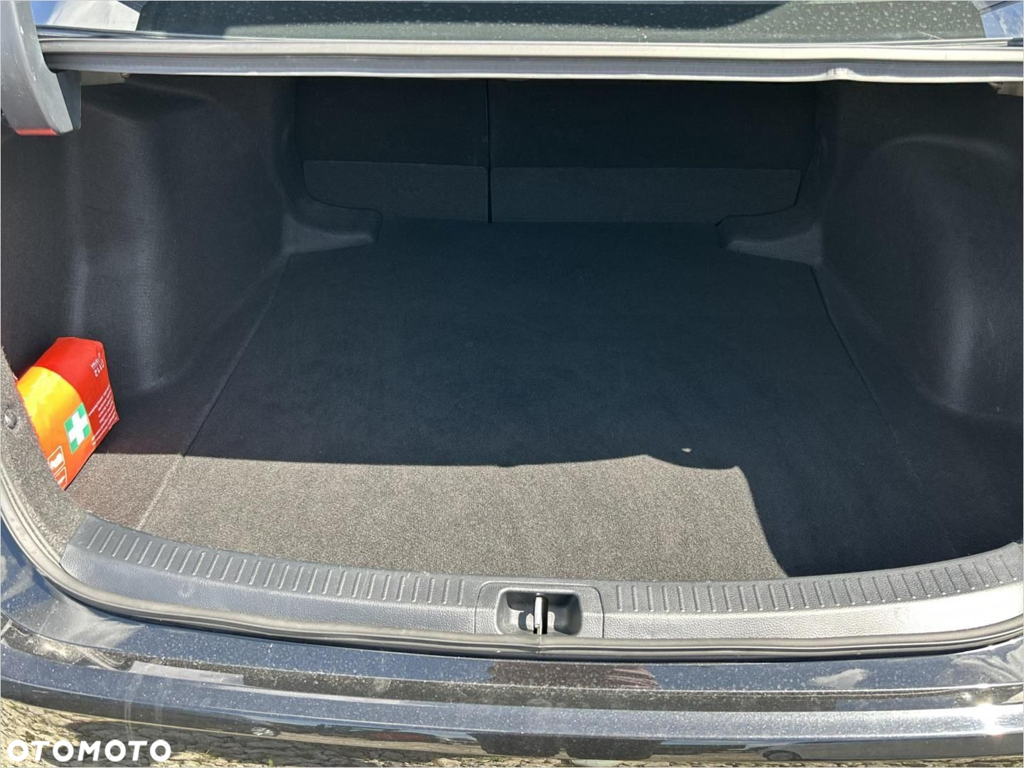 Toyota Corolla 1.8 Hybrid Comfort - 19