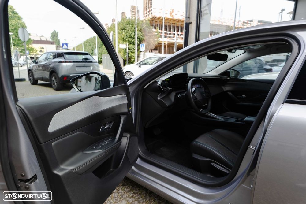 Peugeot 308 SW 1.6 Hybrid Allure Pack e-EAT8 - 10