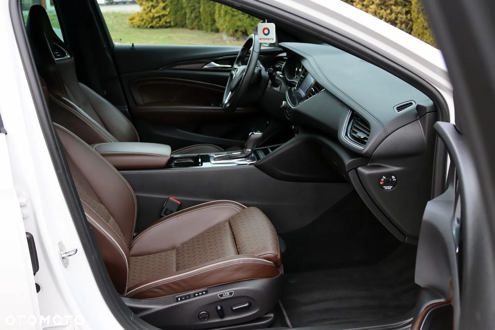 Opel Insignia 2.0 BiTurbo D 4x4 Automatik GSI - 22