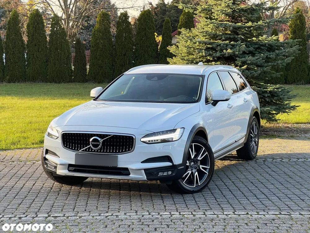 Volvo V90 Cross Country - 2