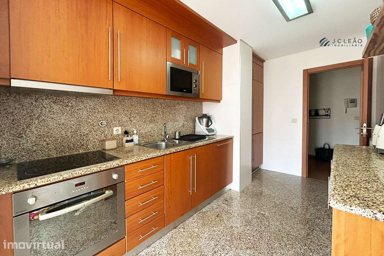 Apartamento T2 em Custóias - Grande imagem: 2/32