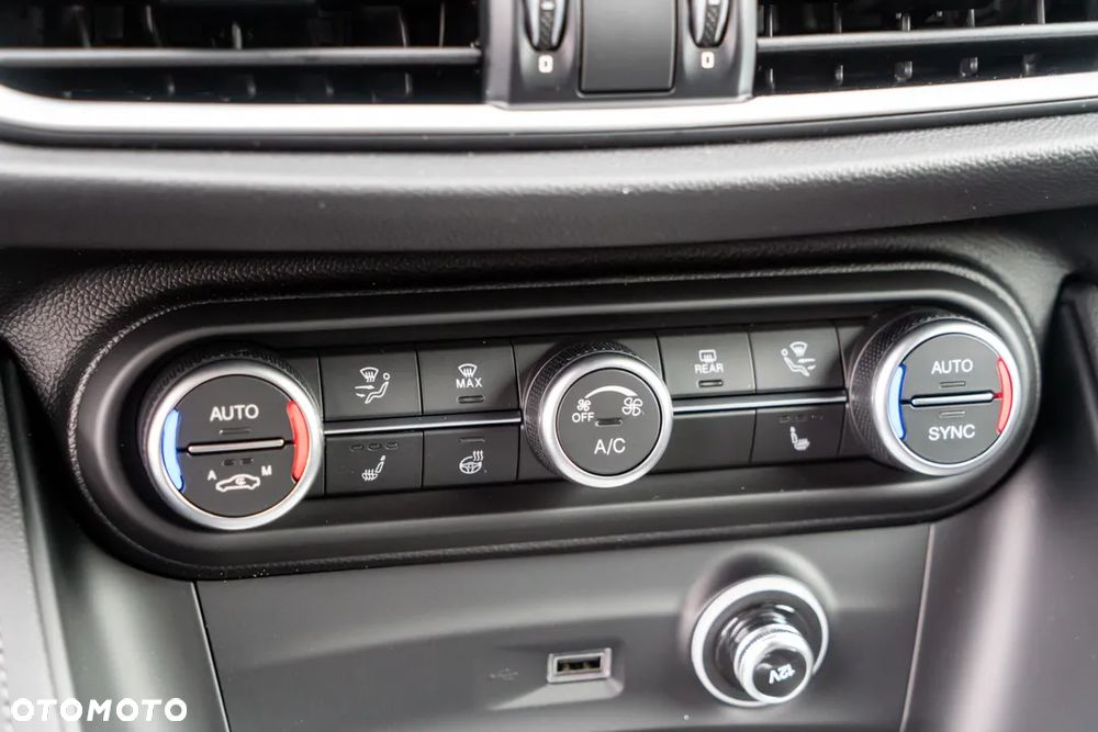 Alfa Romeo Stelvio 2.0 Turbo Veloce Q4 - 28