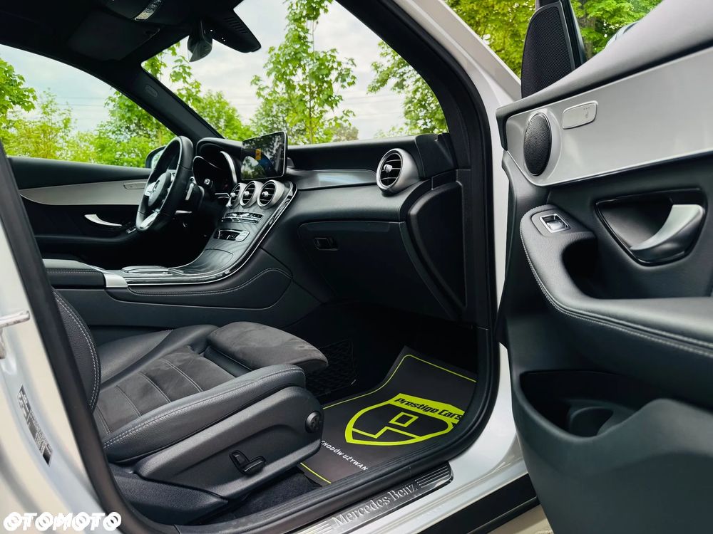 Mercedes-Benz GLC 220 d 4Matic 9G-TRONIC AMG Line Plus - 36