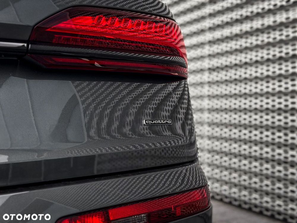 Audi Q7 - 10
