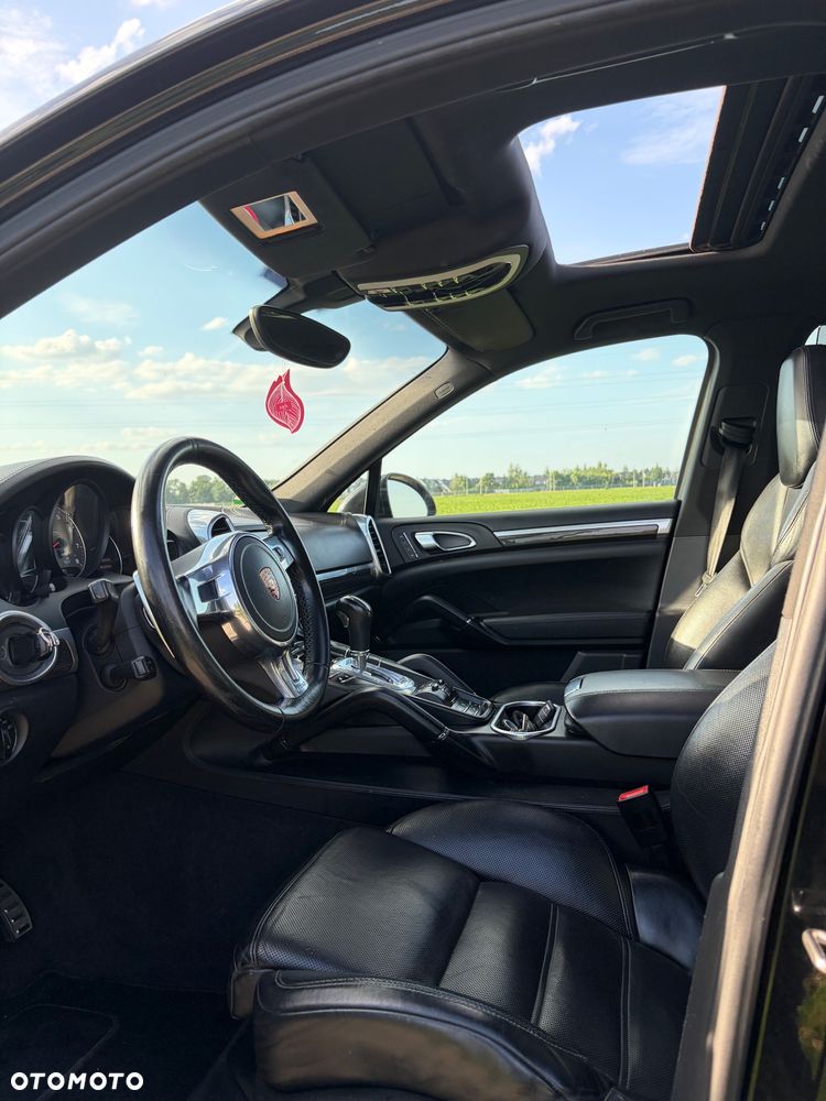 Porsche Cayenne S - 18