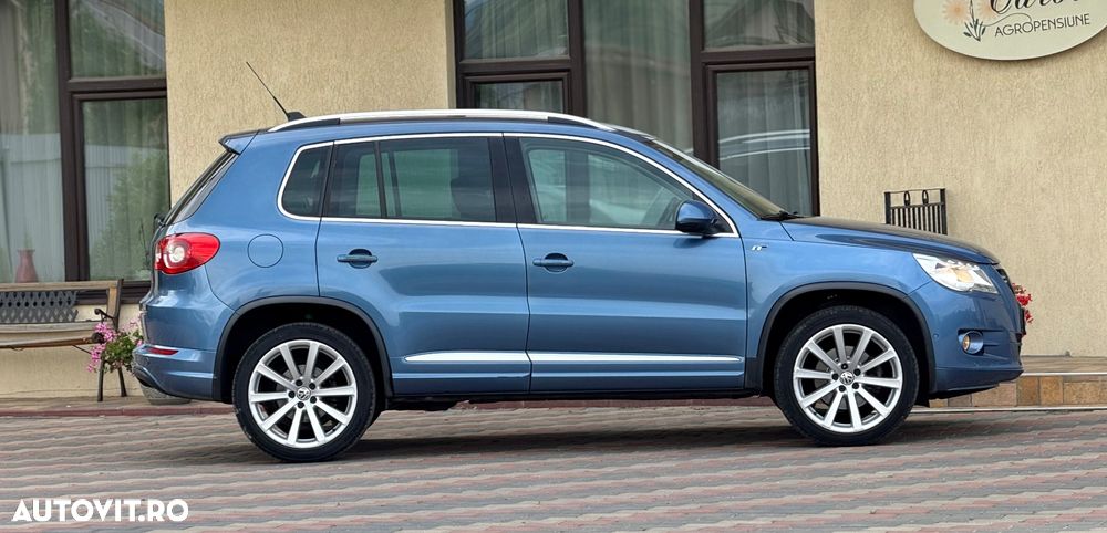 Volkswagen Tiguan 2.0 TDI DPF BlueMotion Technology Exclusive - 28
