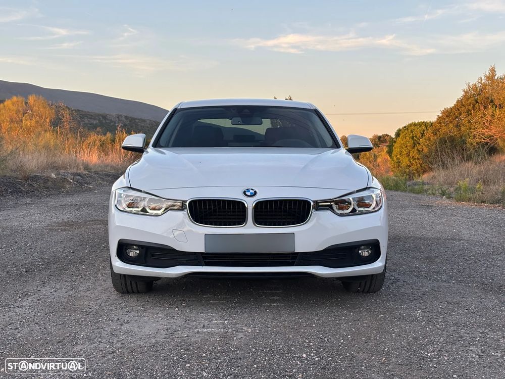 BMW 320 2016 photo 2
