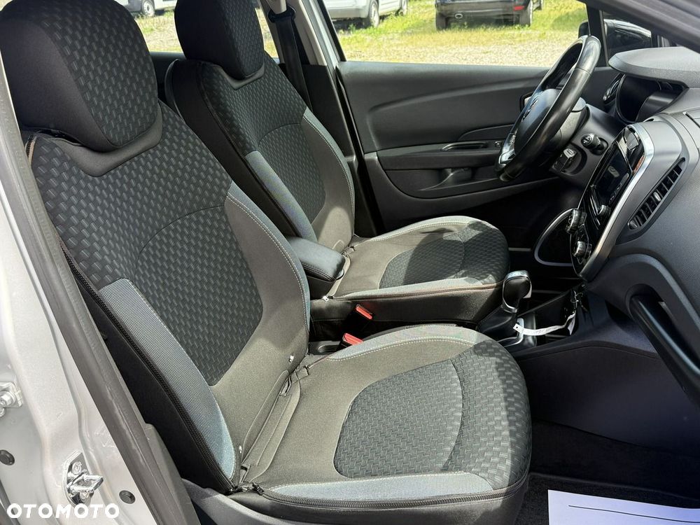 Renault Captur - 36