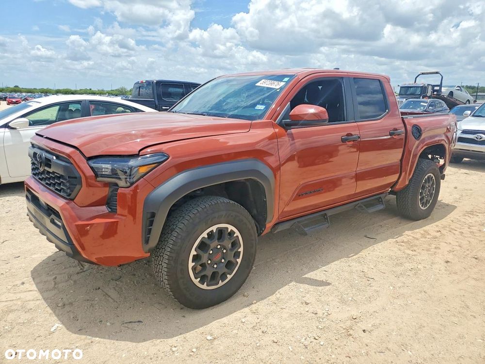 Toyota Tacoma - 1