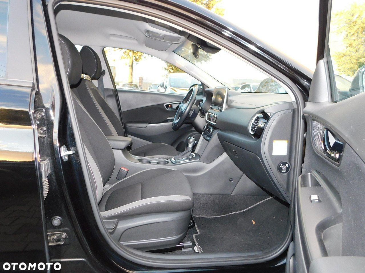 Hyundai Kona - 8