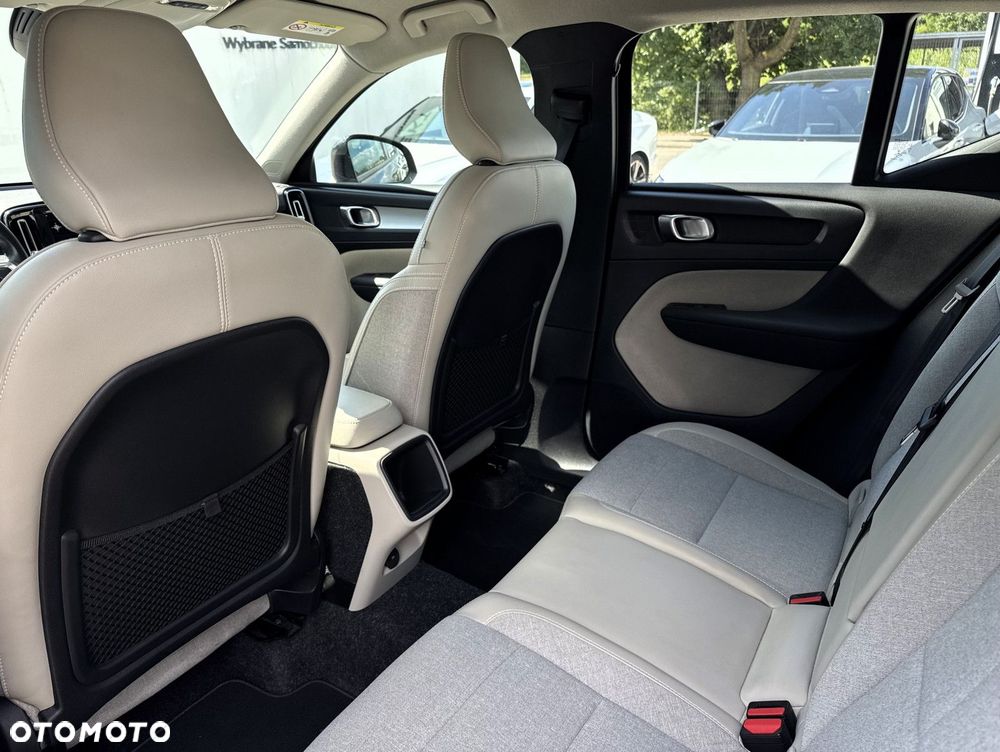 Volvo XC 40 - 23