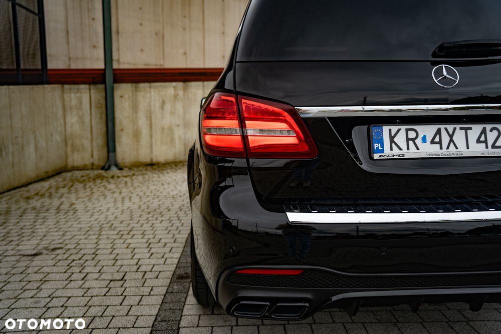 Mercedes-Benz GLS - 16