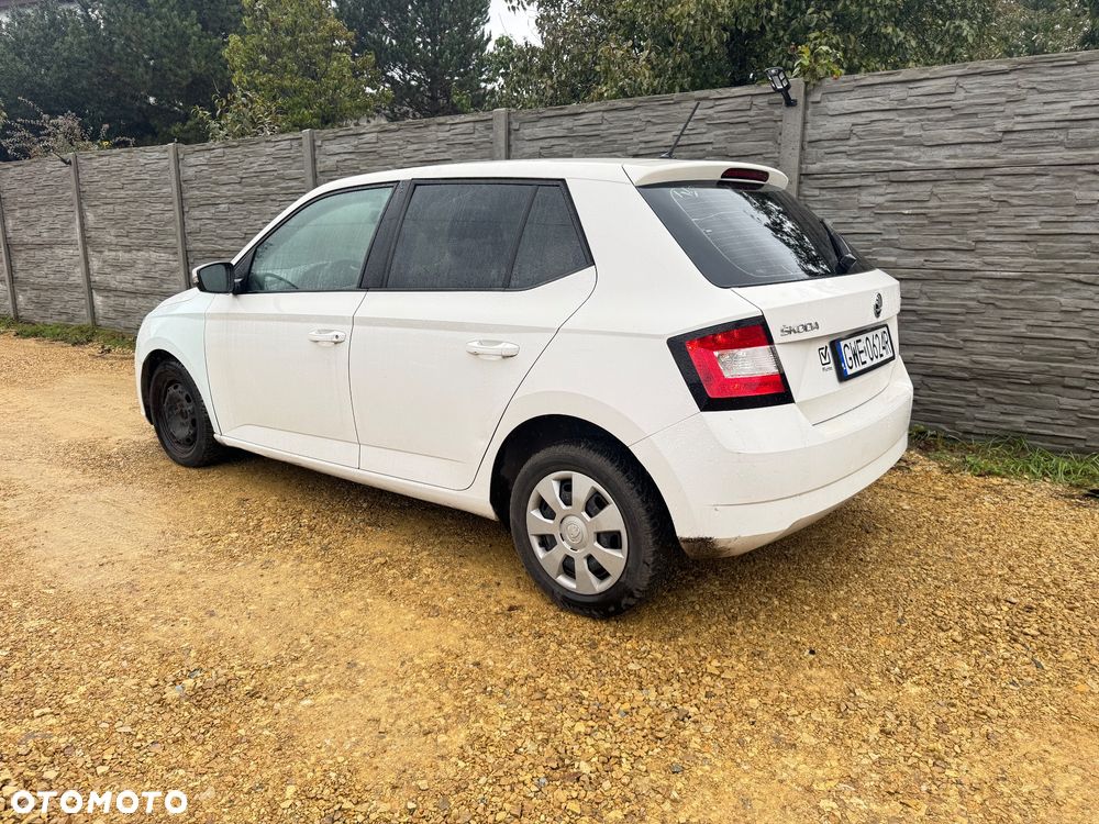 Skoda RAPID 1.2 Active - 6