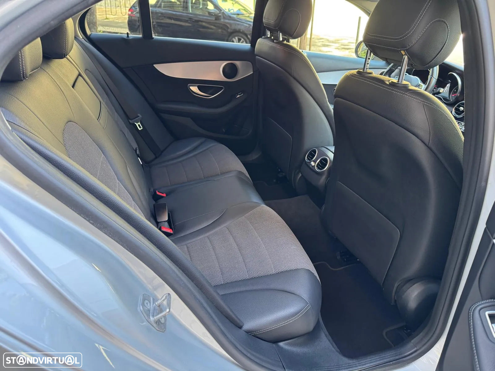 Mercedes-Benz C 300 de Avantgarde - 25