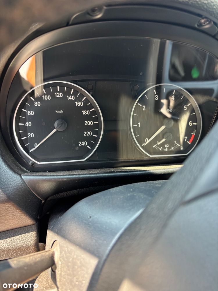 BMW Seria 1 116i - 8
