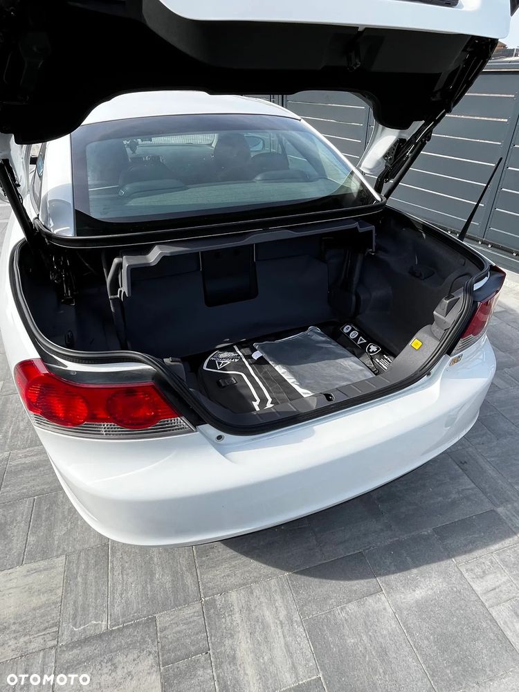 Volvo C70 2.0D Momentum - 4