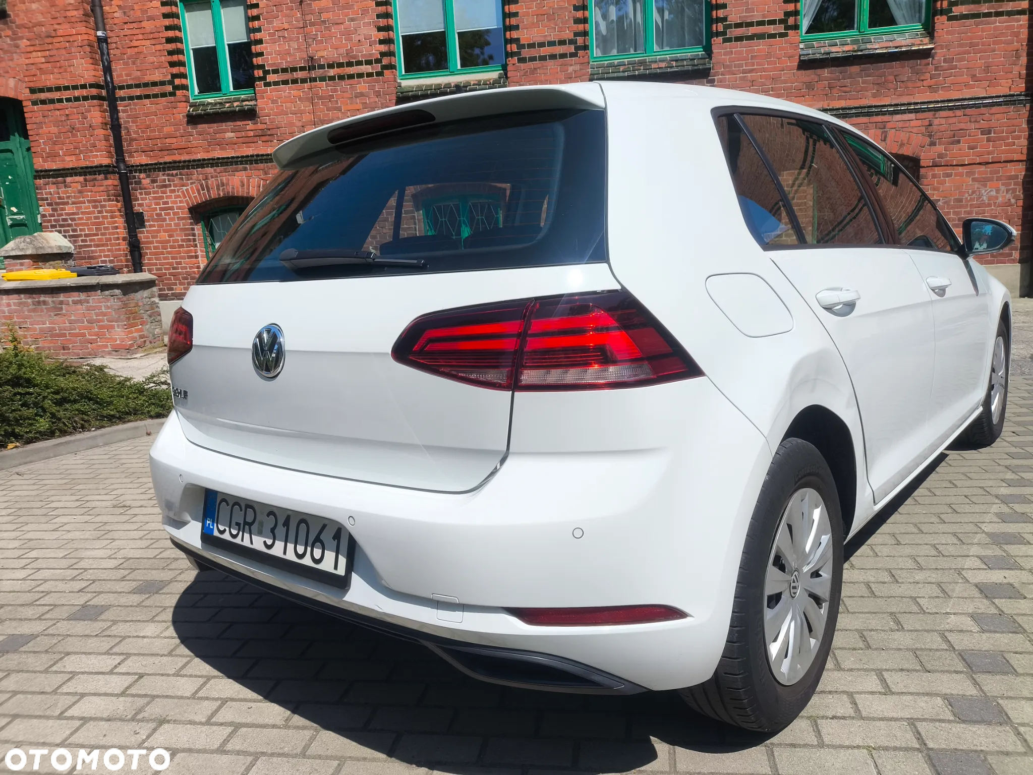 Volkswagen Golf VII 1.6 TDI BMT Trendline - 9