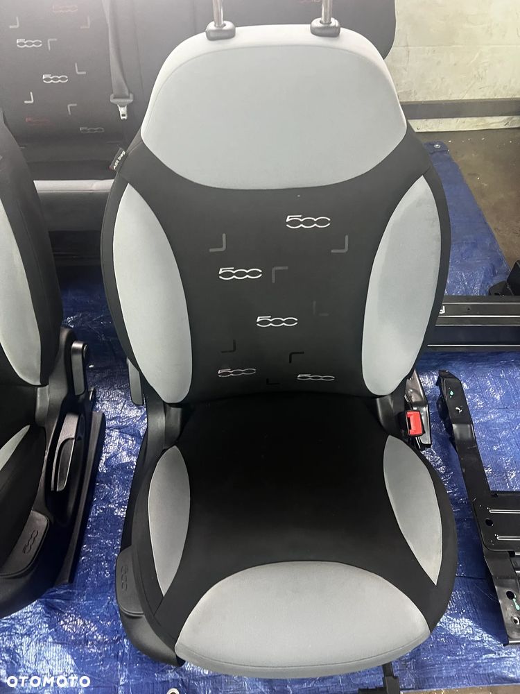 KOMPLET FOTELI FOTELE FIAT 500L ŁADNE UCHWYTY MONTAŻOWE PRZEDNICH FOTELI - 5