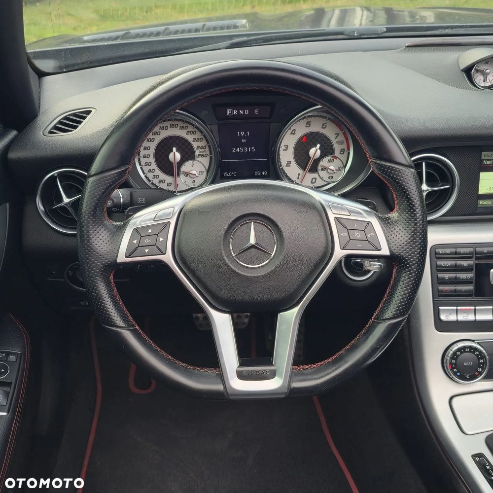 Mercedes-Benz SLK 200 (BlueEFFICIENCY) 7G-TRONIC - 34