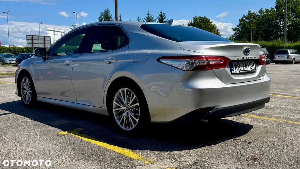 Toyota Camry 2.5 Hybrid Executive CVT - 4