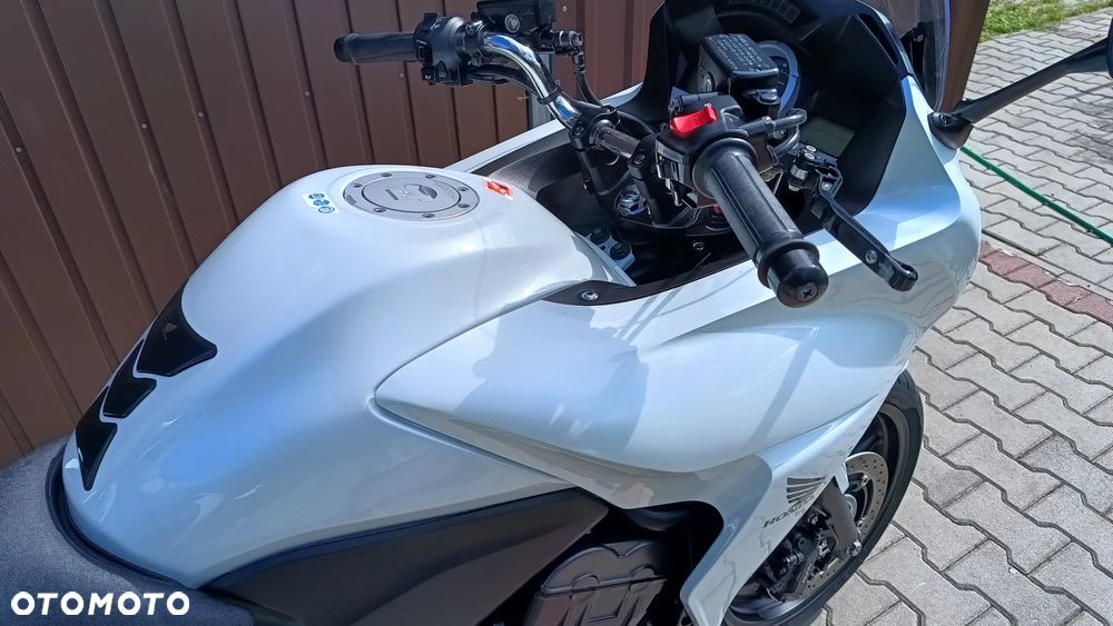 Honda CBF - 12