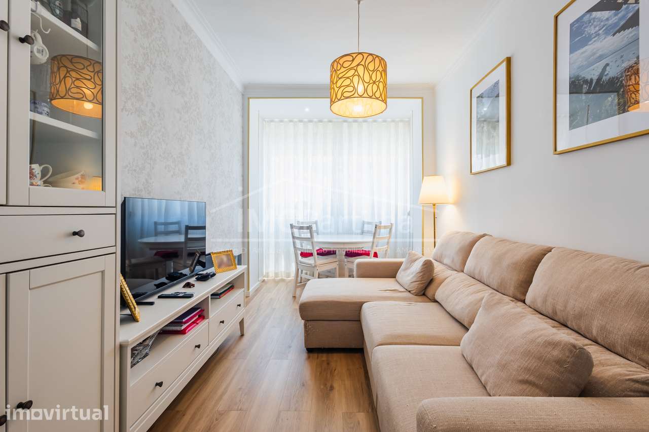 Apartamento T2 Renovado na Amadora - Grande imagem: 3/19