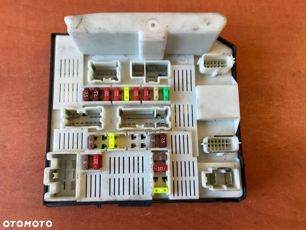 Moduł skrzynka USM X-62 N3 Renault Master III 284B67653R 519338198 7727798288 - 1