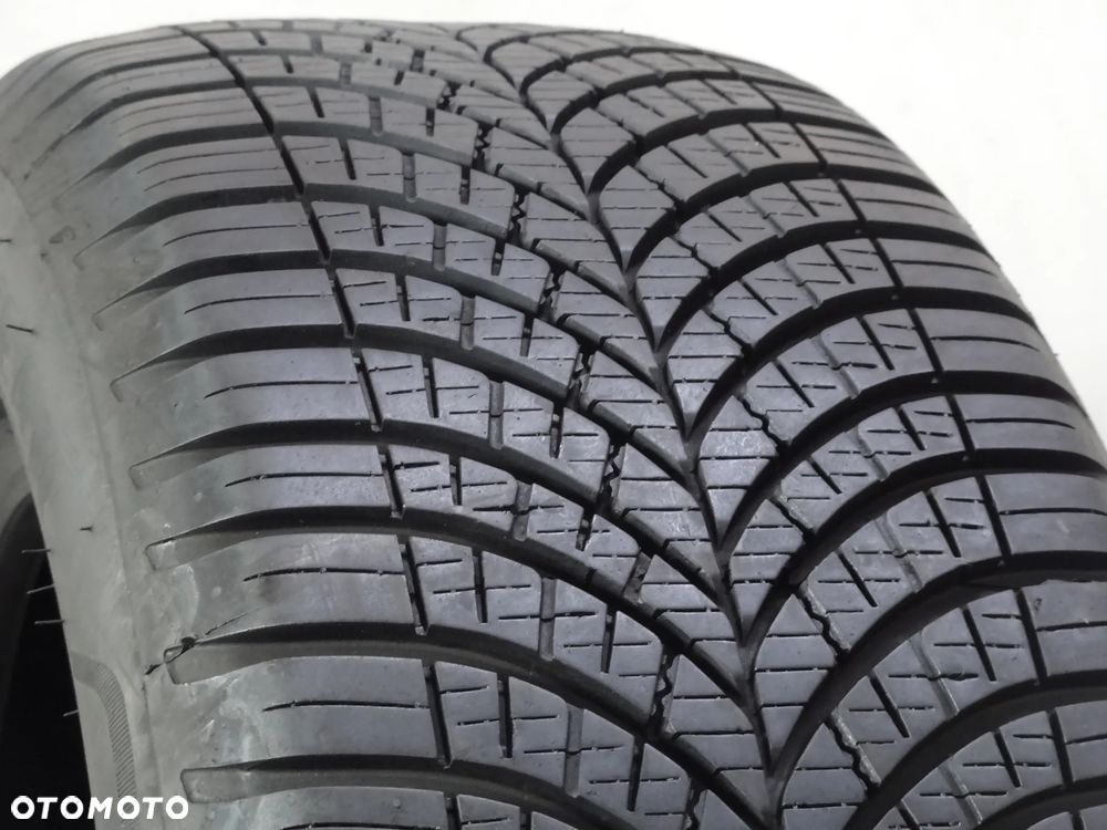 205/55R16 GOODYEAR VECTOR 4SEASONS G3 , 7,3mm B5520 - 2