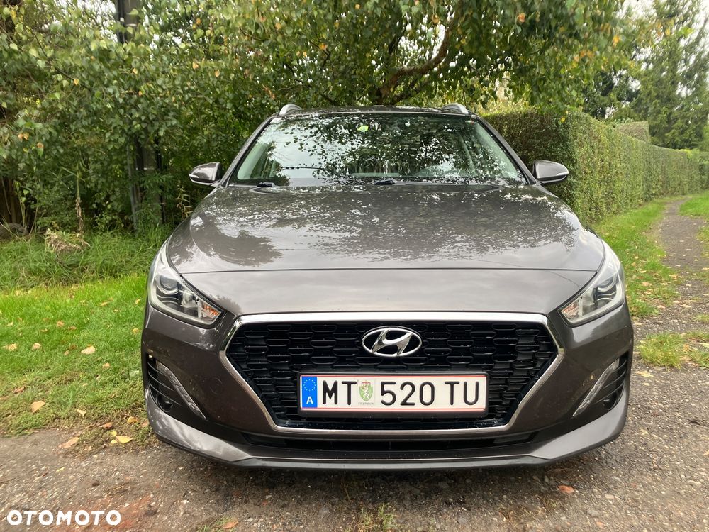 Hyundai i30 Kombi 1.4 Passion - 1