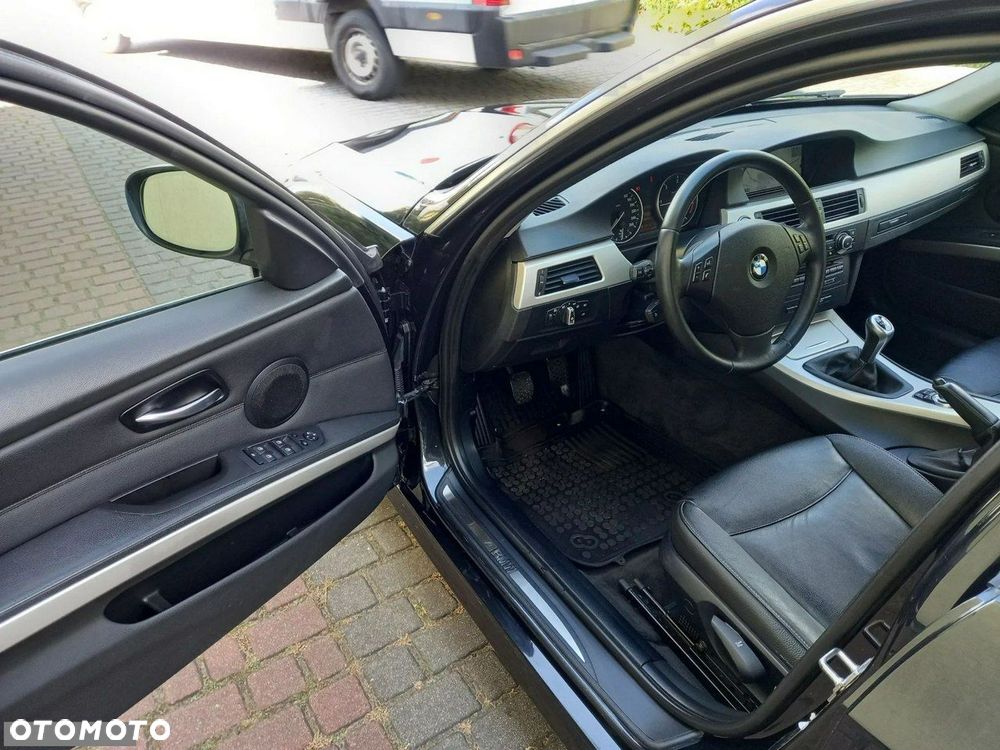 BMW Seria 3 - 27