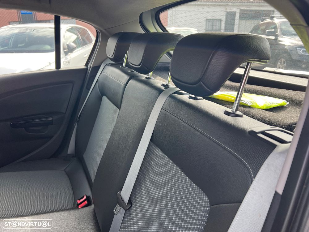 Opel Corsa 1.2 Cosmo 111 - 12