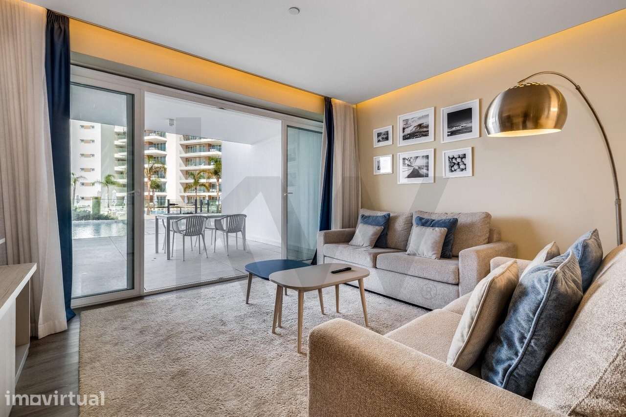 ⁠Apartamento T2 | Vista Mar | Exclusividade e Elegância no D. Pedro Re