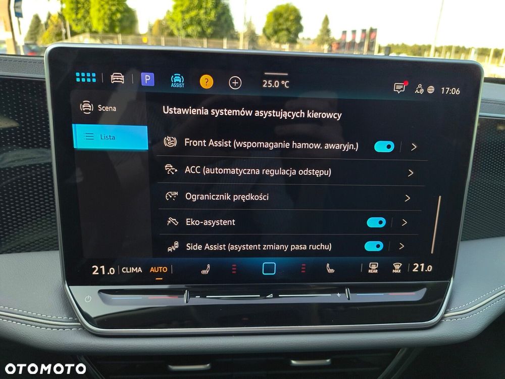 Volkswagen Passat - 30