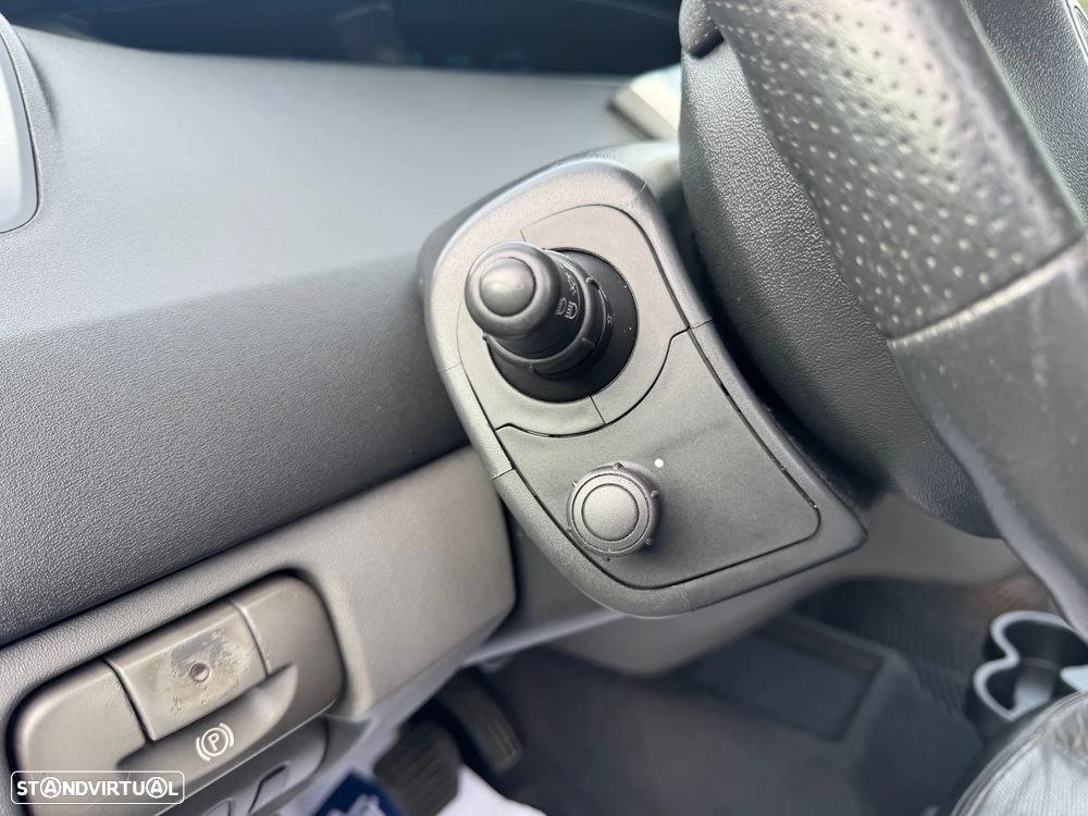 Renault Scénic 1.5 dCi Confort - 14