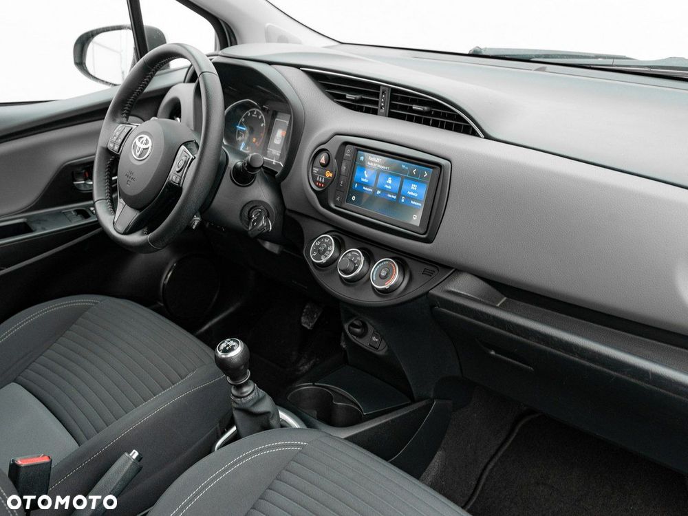 Toyota Yaris 1.5 Premium - 35