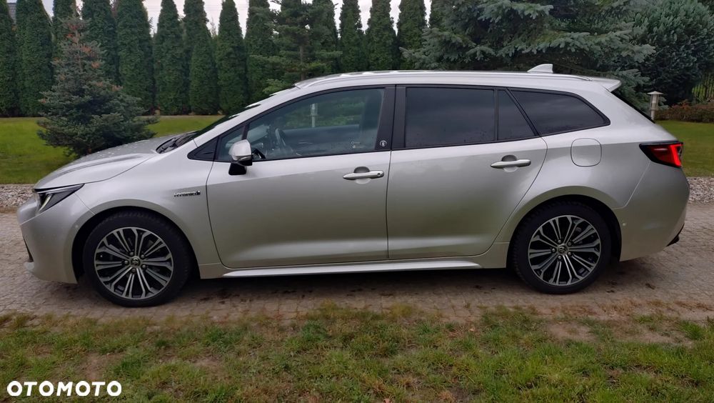 Toyota Corolla 2.0 Hybrid Team Deutschland - 6