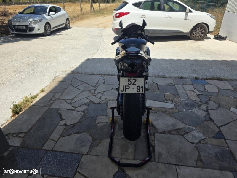 Honda CBR - 8